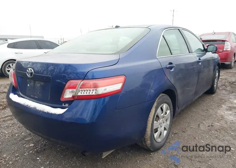 2011 Toyota Camry Le z USA, uszkodzony, nr VIN 4T4BF3EK2BR093314